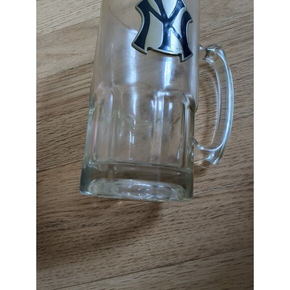 NEW YORK YANKEES LOGO OFFICIAL MAJOR LEAGUE BASEBALL JUMBO BEER MUG heavy glass. - Picture 4 of 4